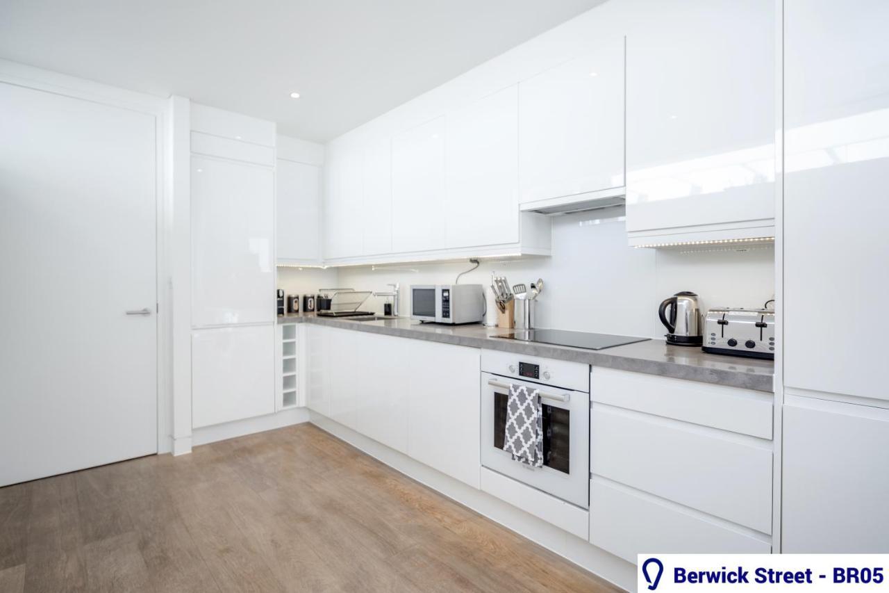 Stayo Berwick Street Londra Exterior foto